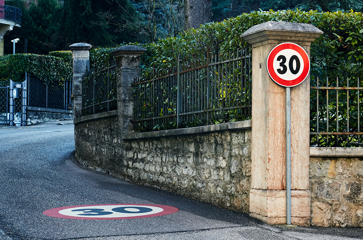 Il Blog CoyoteNuovo limite di velocità di 30 km/h, che cosa dice la legge?  - Il Blog Coyote